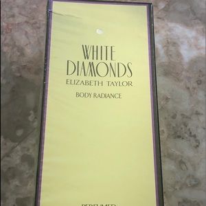 White Diamonds perfumed body lotion